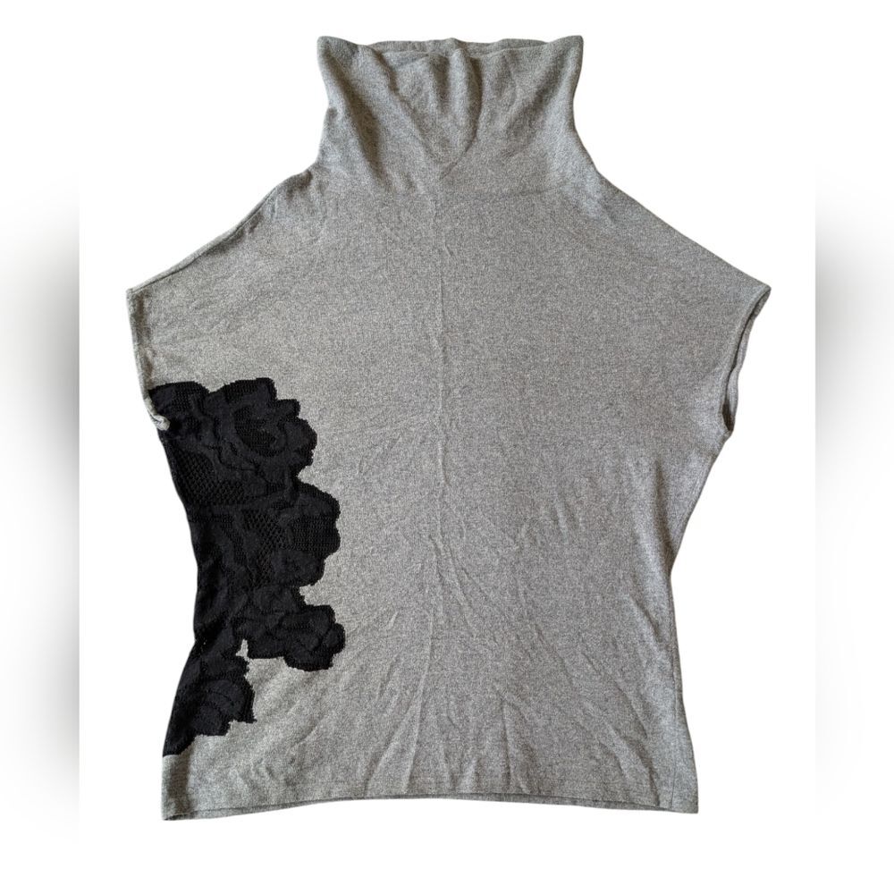 Escada Gray Turtleneck Sleeveless Sweater with Black Floral Applique sz M